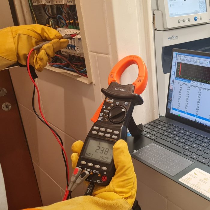 Pinza Cofimétrica con Medición de Armónicos Gralf — GAF-92THD - Imagen 3